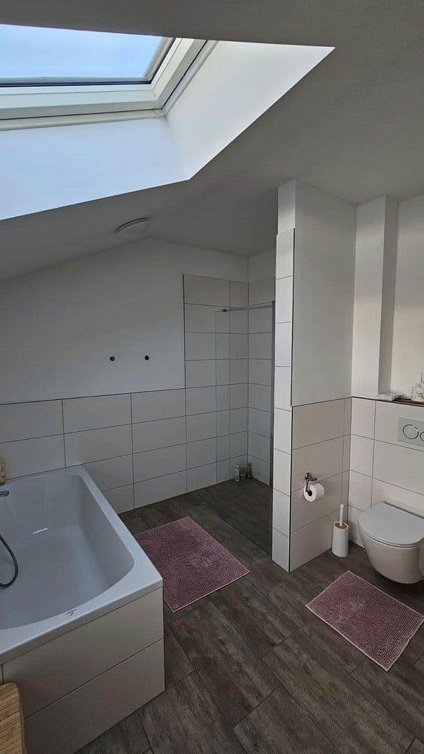 Predaj domu 127 m², pozemek 337 m², Dörndorf, Bavorsko Predaj domu 127 m², pozemek 337 m², Dörndorf, Bavorsko