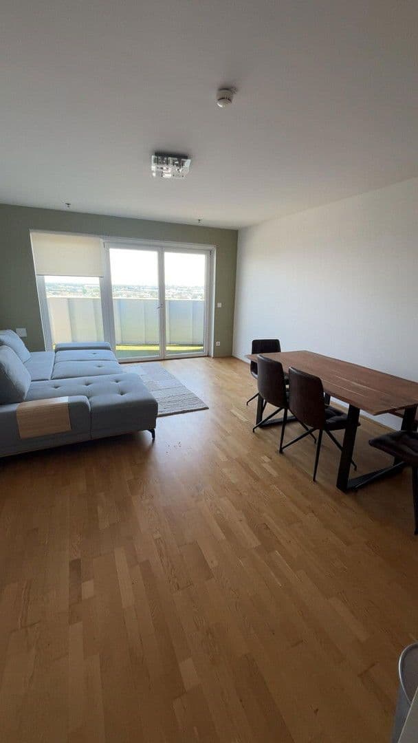Prenájom bytu 2-izbový 60 m², Seyringerstraße 5, Floridsdorf, Viedeň Prenájom bytu 2-izbový 60 m², Seyringerstraße 5, Floridsdorf, Viedeň