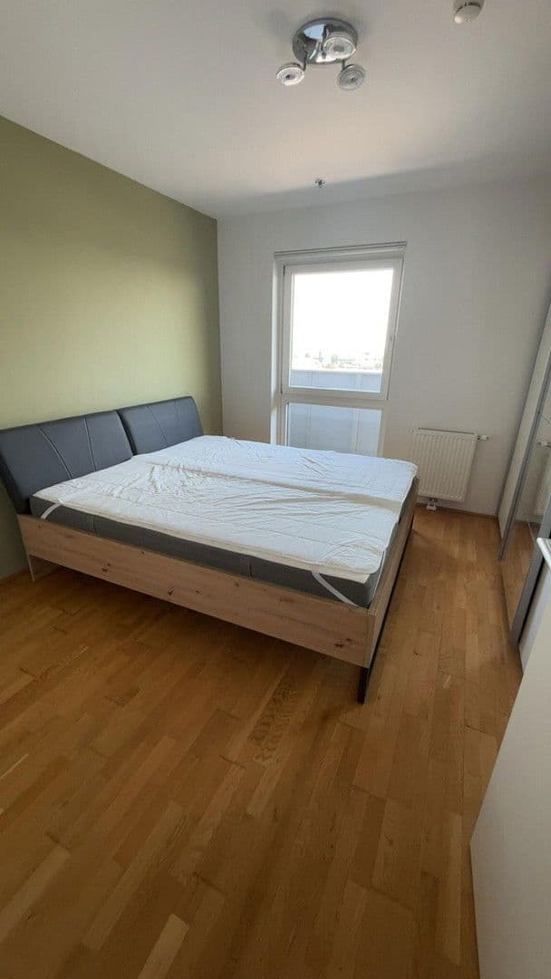 Prenájom bytu 2-izbový 60 m², Seyringerstraße 5, Floridsdorf, Viedeň Prenájom bytu 2-izbový 60 m², Seyringerstraße 5, Floridsdorf, Viedeň