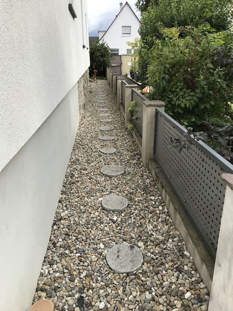 Predaj domu 300 m², pozemek 458 m², Groß-Zimmern, Hesensko Predaj domu 300 m², pozemek 458 m², Groß-Zimmern, Hesensko