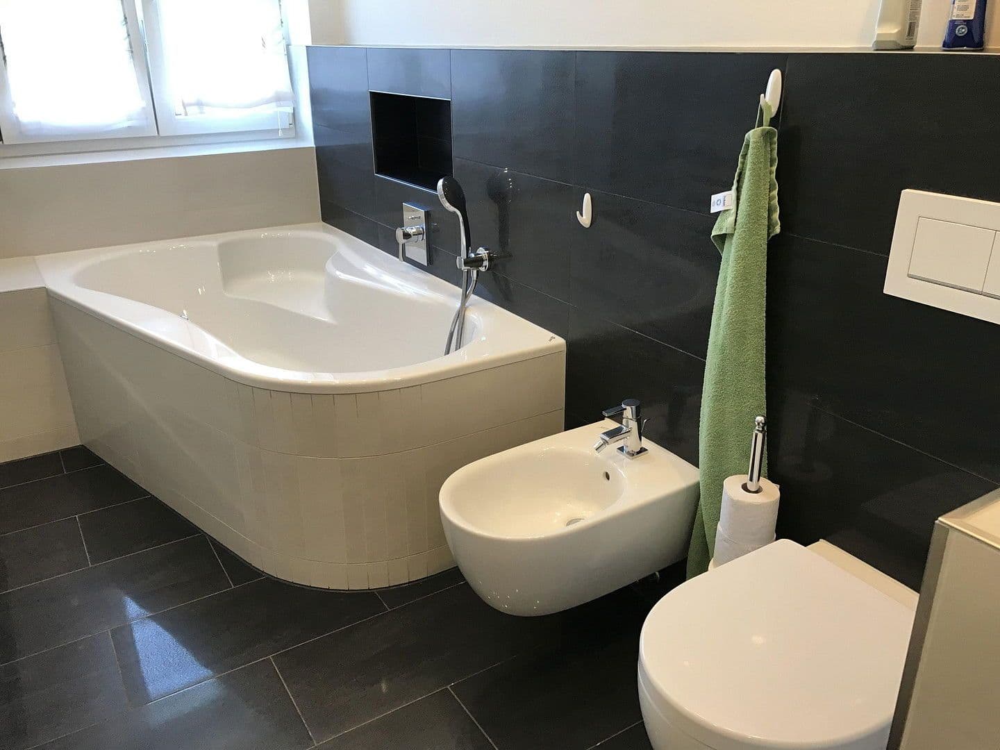 Predaj domu 300 m², pozemek 458 m², Groß-Zimmern, Hesensko Predaj domu 300 m², pozemek 458 m², Groß-Zimmern, Hesensko