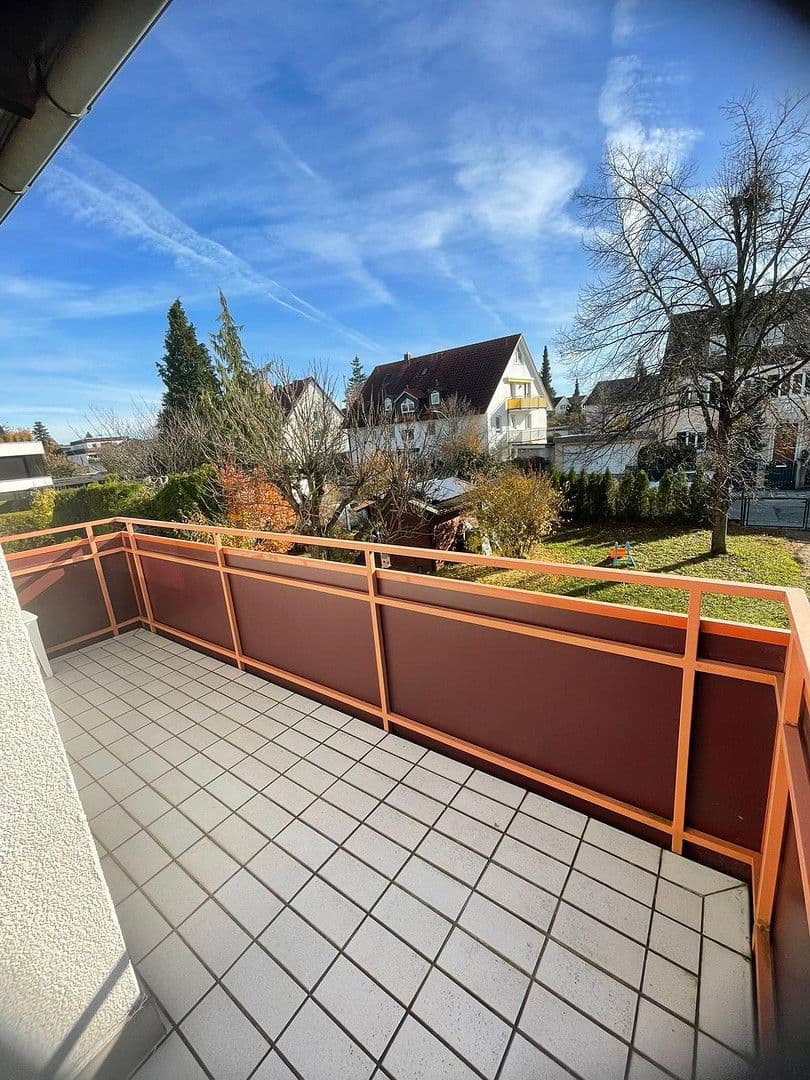 Prenájom bytu 3-izbový 75 m², Polkostr.38a, München, Bavorsko Prenájom bytu 3-izbový 75 m², Polkostr.38a, München, Bavorsko