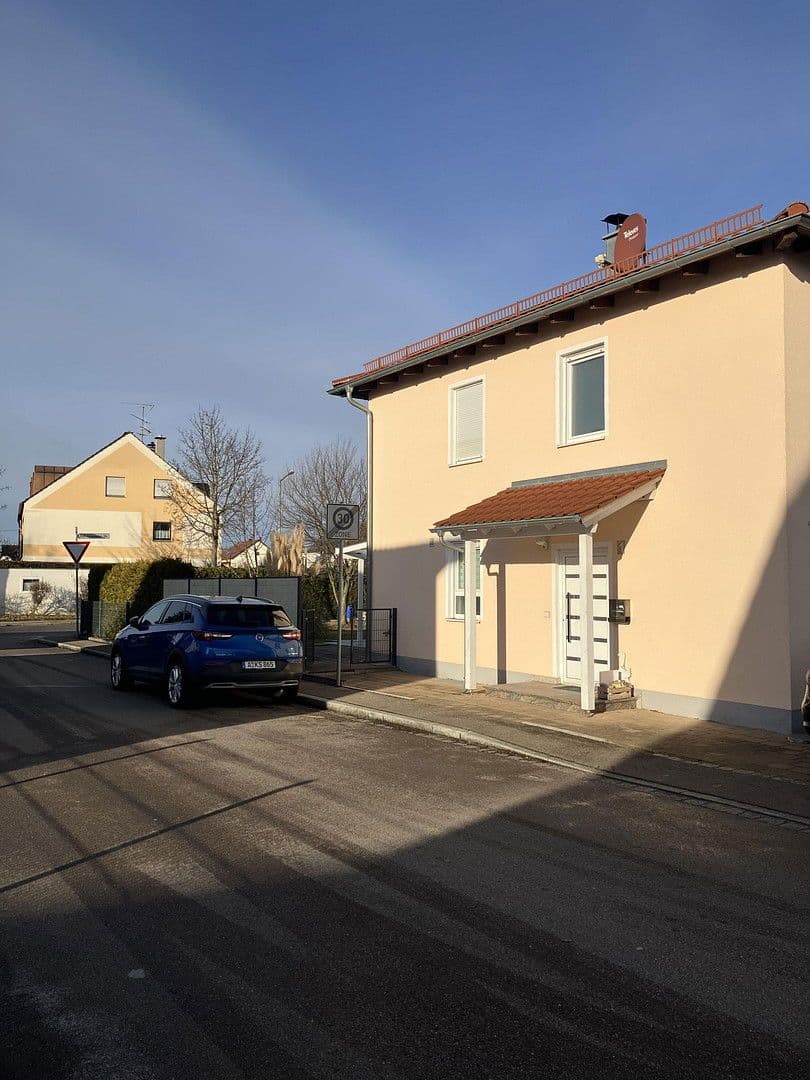 Predaj domu 140 m², pozemek 480 m², Augsburg, Bavorsko Predaj domu 140 m², pozemek 480 m², Augsburg, Bavorsko