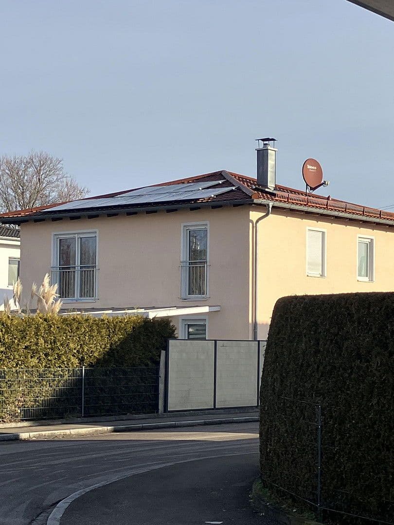 Predaj domu 140 m², pozemek 480 m², Augsburg, Bavorsko Predaj domu 140 m², pozemek 480 m², Augsburg, Bavorsko