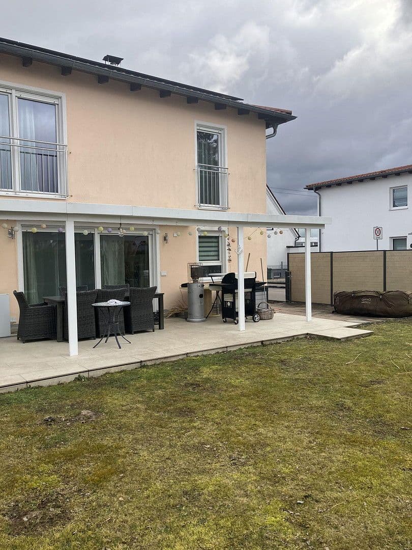 Predaj domu 140 m², pozemek 480 m², Augsburg, Bavorsko Predaj domu 140 m², pozemek 480 m², Augsburg, Bavorsko