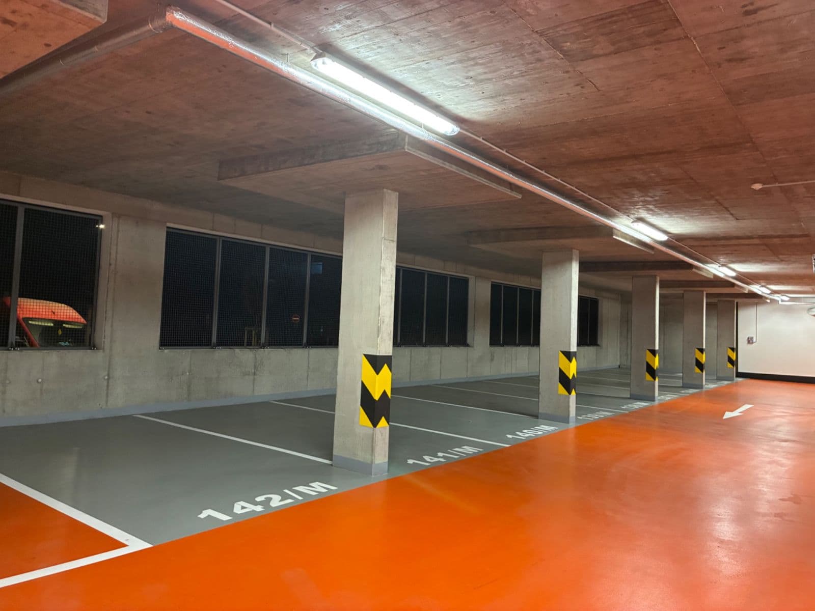 Prenájom garáže 37 m², Zásadská, Praha, Praha Prenájom garáže 37 m², Zásadská, Praha, Praha