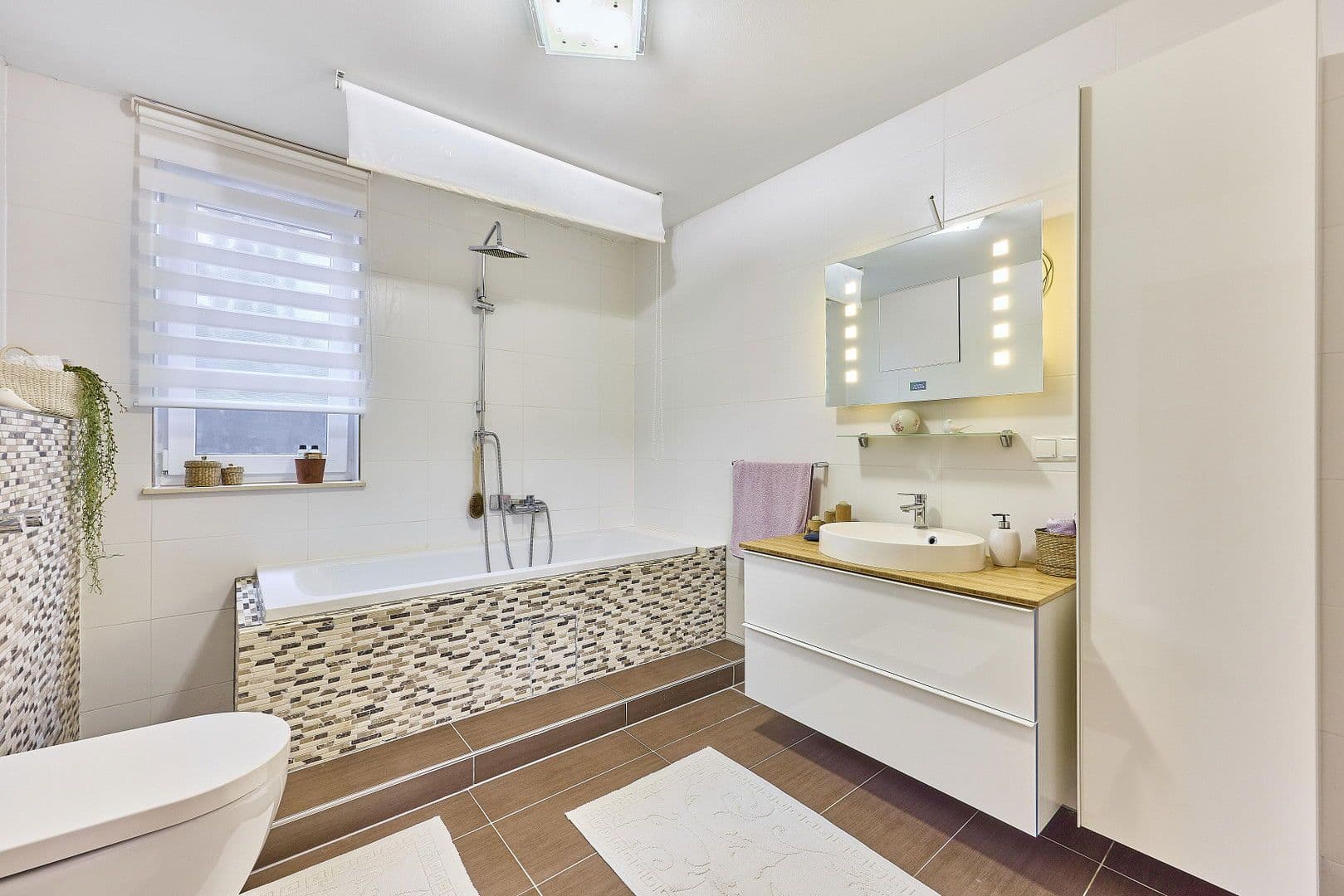 Predaj domu 180 m², pozemek 326 m², Christoph-Kröwerath-Str., 31, Ludwigshafen, Porýnie-Falcko Predaj domu 180 m², pozemek 326 m², Christoph-Kröwerath-Str., 31, Ludwigshafen, Porýnie-Falcko