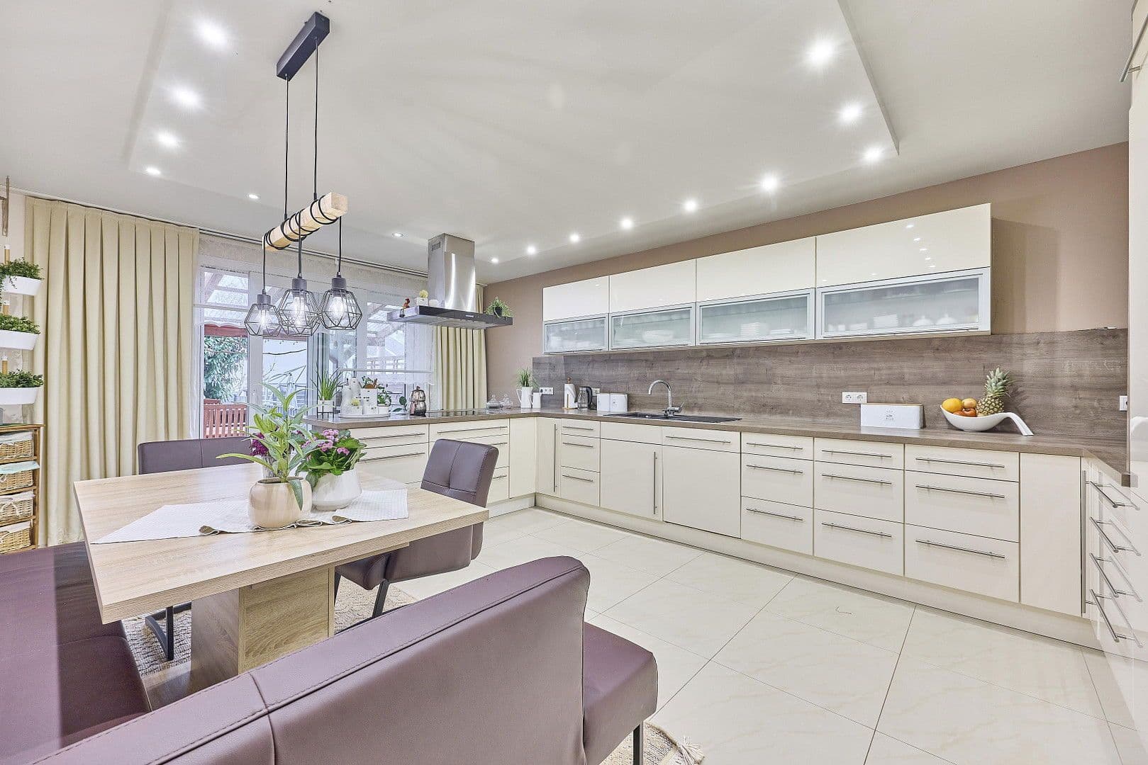 Predaj domu 180 m², pozemek 326 m², Christoph-Kröwerath-Str., 31, Ludwigshafen, Porýnie-Falcko Predaj domu 180 m², pozemek 326 m², Christoph-Kröwerath-Str., 31, Ludwigshafen, Porýnie-Falcko