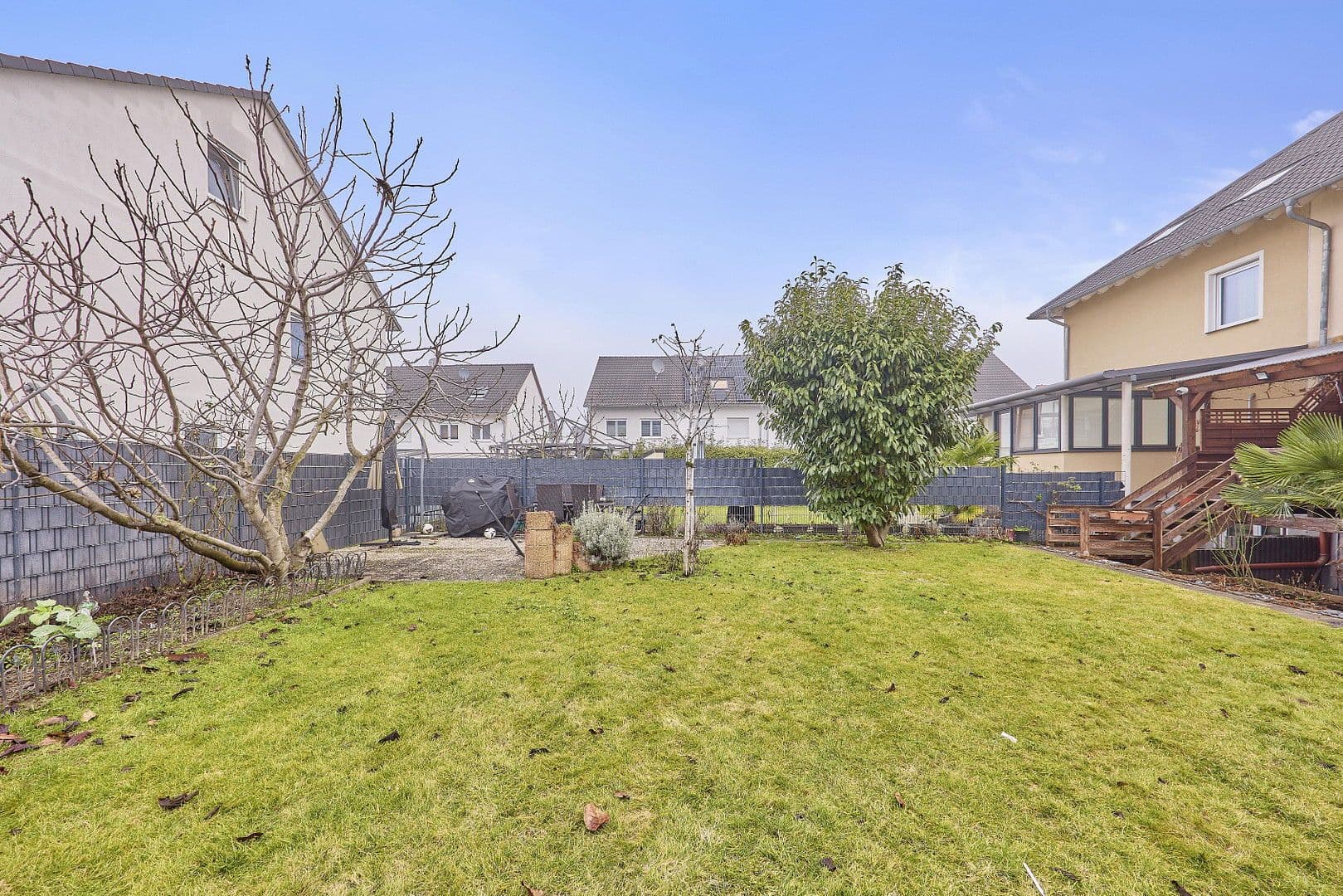 Predaj domu 180 m², pozemek 326 m², Christoph-Kröwerath-Str., 31, Ludwigshafen, Porýnie-Falcko Predaj domu 180 m², pozemek 326 m², Christoph-Kröwerath-Str., 31, Ludwigshafen, Porýnie-Falcko