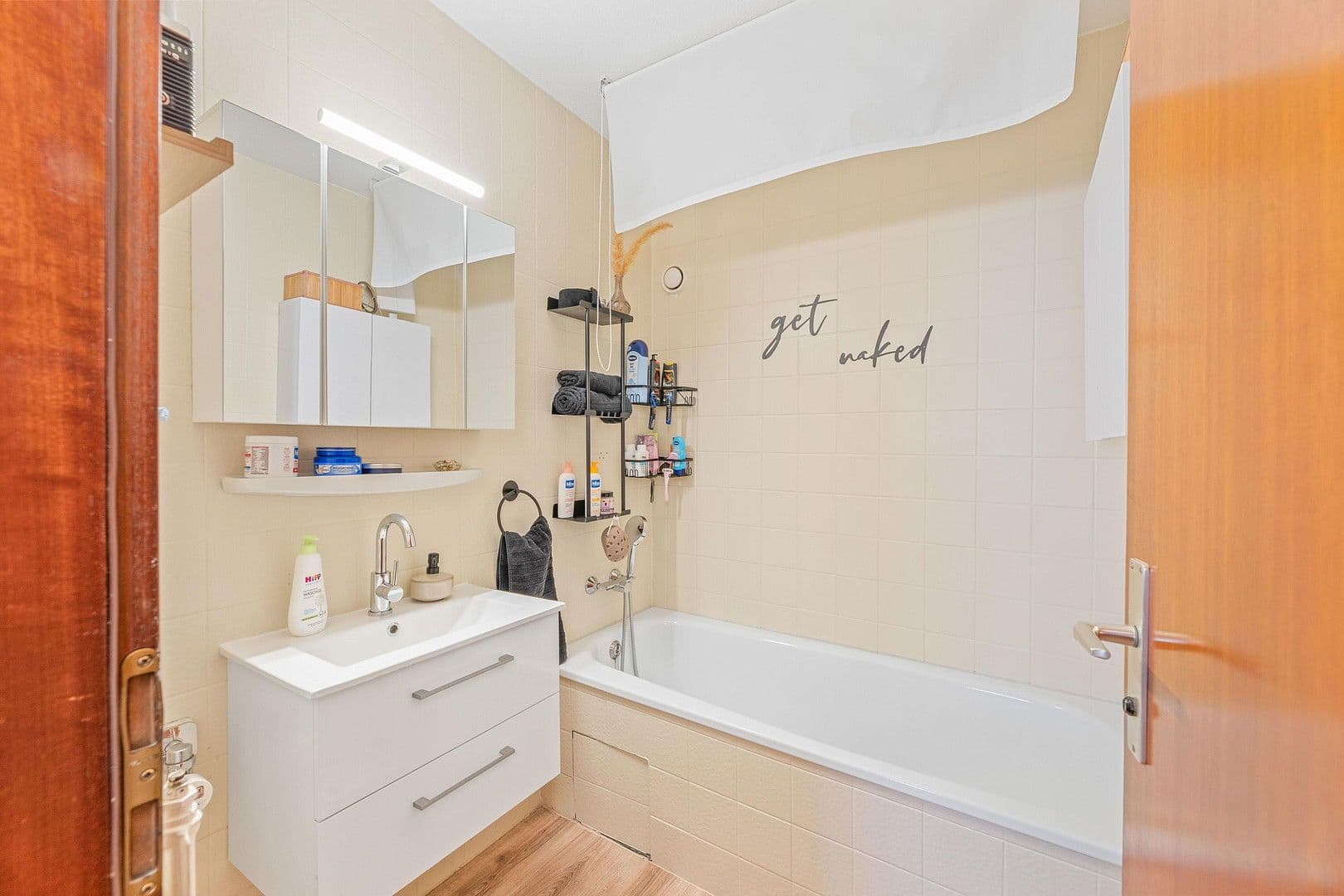 Predaj bytu 3-izbový 83 m², Brühlstr. 13, Beuren, Bádensko-Wurttembersko Predaj bytu 3-izbový 83 m², Brühlstr. 13, Beuren, Bádensko-Wurttembersko