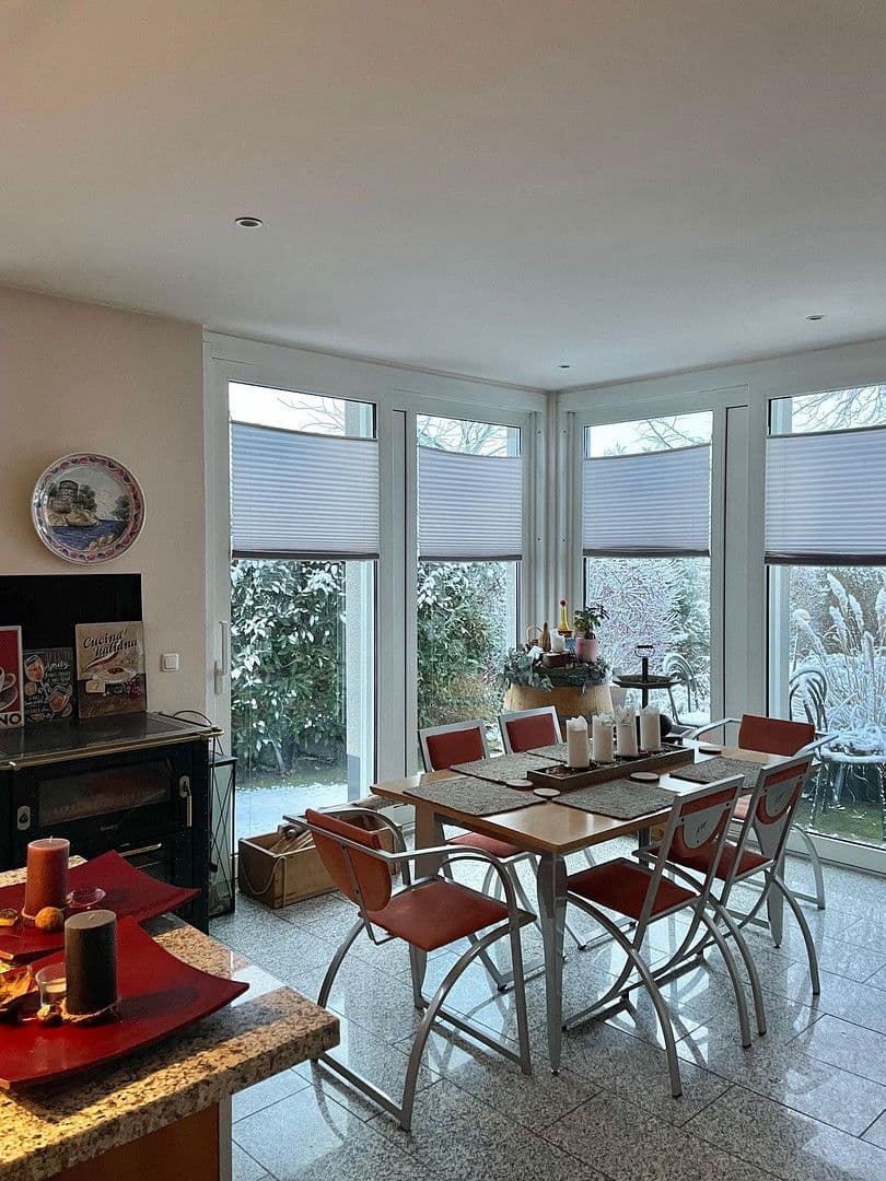 Prenájom domu 193 m², pozemek 400 m², Dortmund, Severné Porýnie - Westfálsko Prenájom domu 193 m², pozemek 400 m², Dortmund, Severné Porýnie - Westfálsko