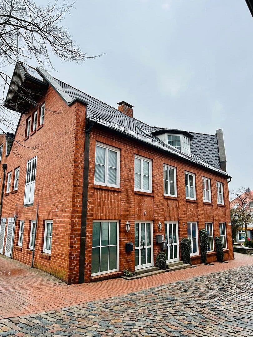 Predaj domu 265 m², pozemek 126 m², Michaelisstr.2, Schleswig, Šlezvicko-Holštajnsko Predaj domu 265 m², pozemek 126 m², Michaelisstr.2, Schleswig, Šlezvicko-Holštajnsko