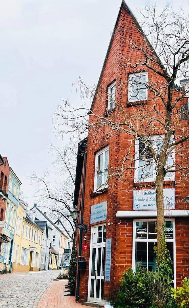 Predaj domu 265 m², pozemek 126 m², Michaelisstr.2, Schleswig, Šlezvicko-Holštajnsko Predaj domu 265 m², pozemek 126 m², Michaelisstr.2, Schleswig, Šlezvicko-Holštajnsko