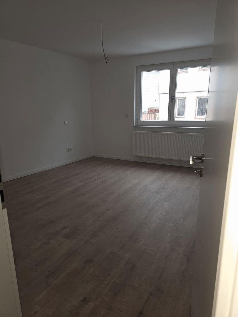Prenájom bytu 3-izbový 87 m², Reinheim, Hesensko Prenájom bytu 3-izbový 87 m², Reinheim, Hesensko