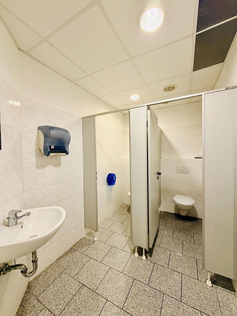 Prenájom nebytového priestoru 230 m², Draisstraße 1, Karlsbad, Bádensko-Wurttembersko Prenájom nebytového priestoru 230 m², Draisstraße 1, Karlsbad, Bádensko-Wurttembersko