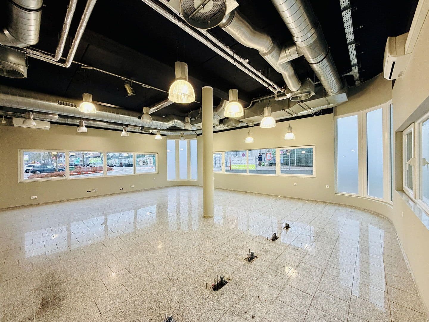 Prenájom nebytového priestoru 230 m², Draisstraße 1, Karlsbad, Bádensko-Wurttembersko Prenájom nebytového priestoru 230 m², Draisstraße 1, Karlsbad, Bádensko-Wurttembersko