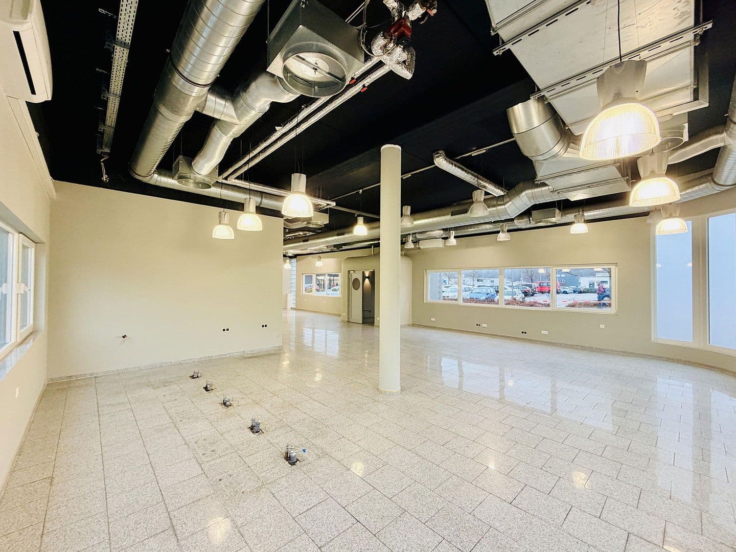 Prenájom nebytového priestoru 230 m², Draisstraße 1, Karlsbad, Bádensko-Wurttembersko Prenájom nebytového priestoru 230 m², Draisstraße 1, Karlsbad, Bádensko-Wurttembersko