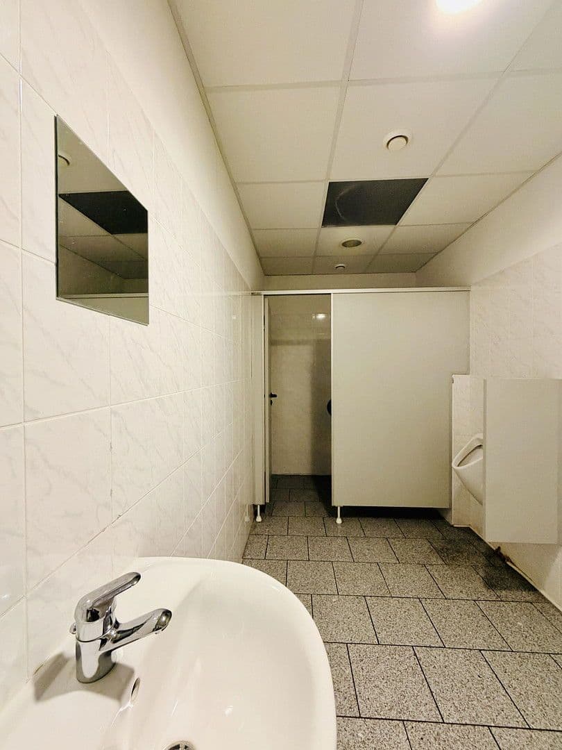 Prenájom nebytového priestoru 230 m², Draisstraße 1, Karlsbad, Bádensko-Wurttembersko Prenájom nebytového priestoru 230 m², Draisstraße 1, Karlsbad, Bádensko-Wurttembersko