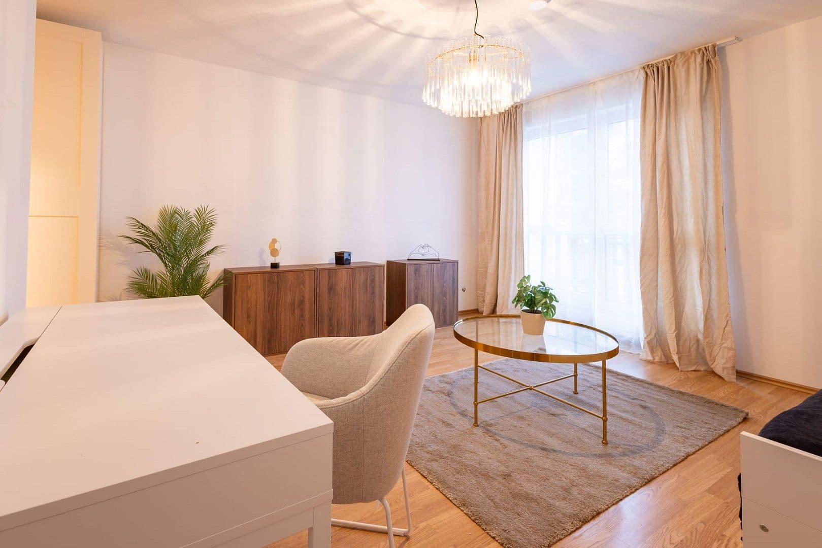 Prenájom bytu 1-izbový 33 m², Schleißheimer Str. 297, München, Bavorsko Prenájom bytu 1-izbový 33 m², Schleißheimer Str. 297, München, Bavorsko