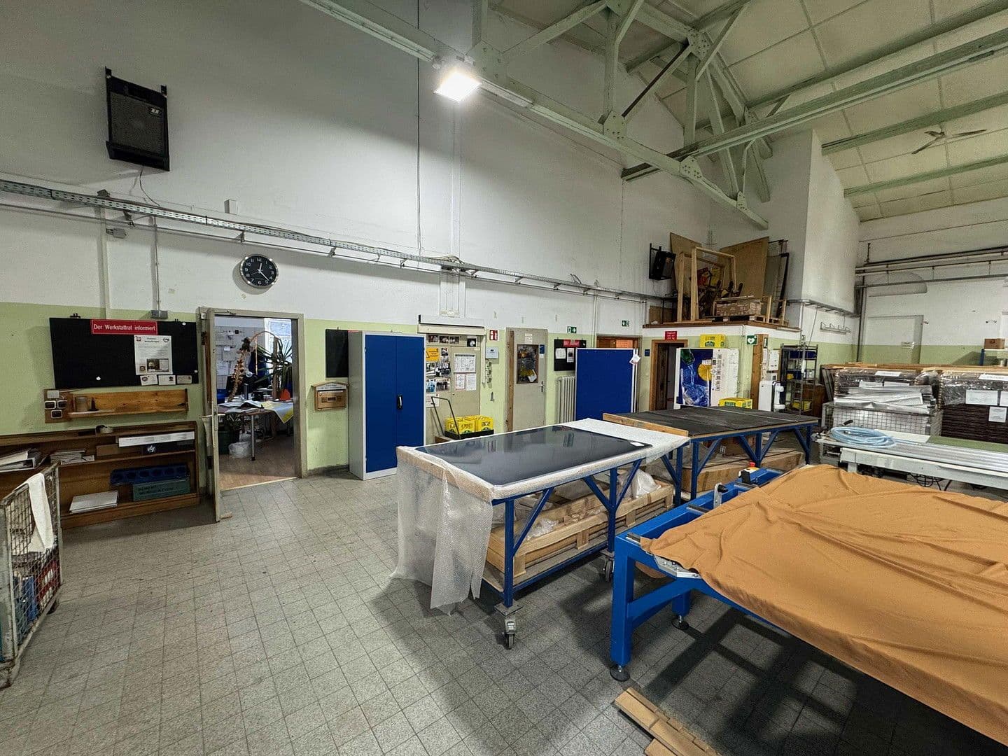 Predaj nebytového priestoru 4.000 m², Töging, Bavorsko Predaj nebytového priestoru 4.000 m², Töging, Bavorsko