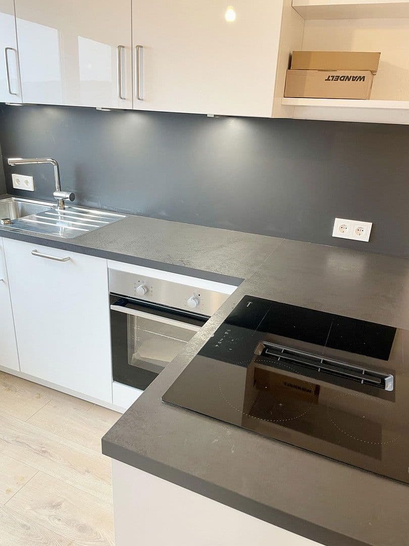 Prenájom bytu 3-izbový 87 m², Seeäckerstrasse 23, Leonberg, Bádensko-Wurttembersko Prenájom bytu 3-izbový 87 m², Seeäckerstrasse 23, Leonberg, Bádensko-Wurttembersko