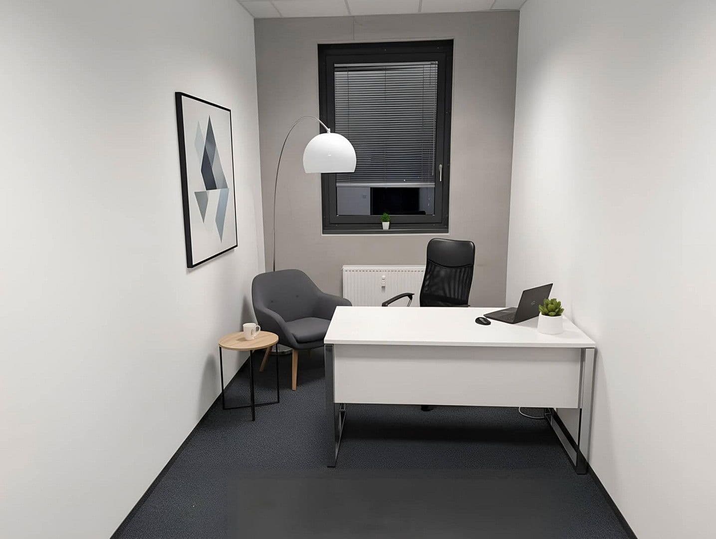 Prenájom kancelárie 2.800 m², Alemannenstrasse 19, Heimsheim, Bádensko-Wurttembersko Prenájom kancelárie 2.800 m², Alemannenstrasse 19, Heimsheim, Bádensko-Wurttembersko