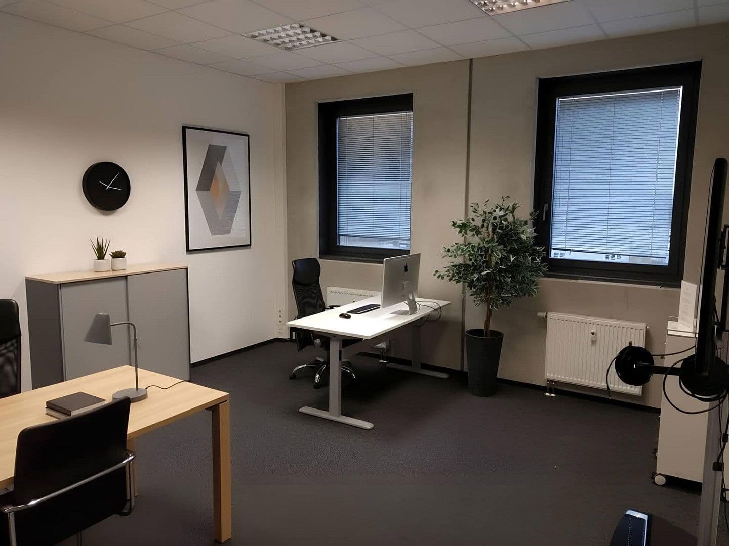 Prenájom kancelárie 2.800 m², Alemannenstrasse 19, Heimsheim, Bádensko-Wurttembersko Prenájom kancelárie 2.800 m², Alemannenstrasse 19, Heimsheim, Bádensko-Wurttembersko