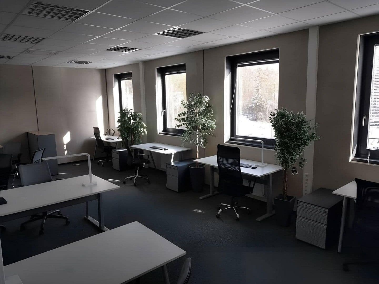 Prenájom kancelárie 2.800 m², Alemannenstrasse 19, Heimsheim, Bádensko-Wurttembersko Prenájom kancelárie 2.800 m², Alemannenstrasse 19, Heimsheim, Bádensko-Wurttembersko