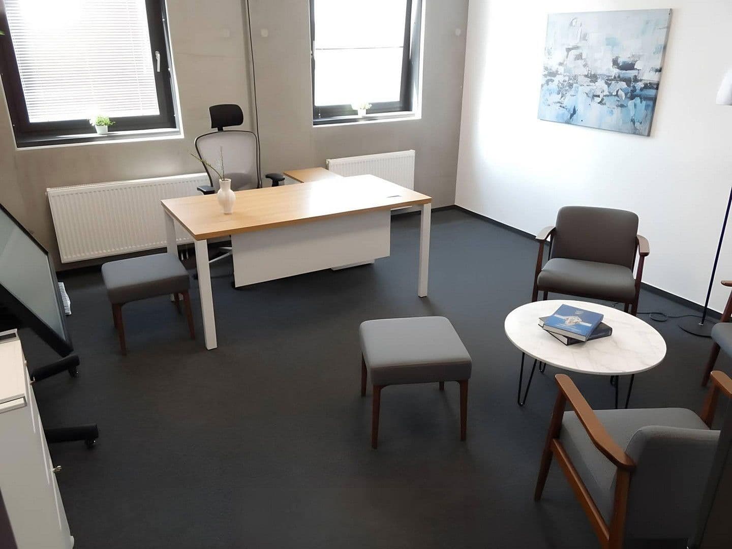 Prenájom kancelárie 2.800 m², Alemannenstrasse 19, Heimsheim, Bádensko-Wurttembersko Prenájom kancelárie 2.800 m², Alemannenstrasse 19, Heimsheim, Bádensko-Wurttembersko