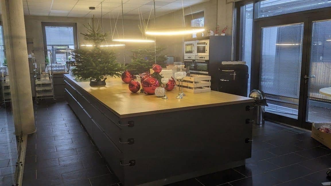 Prenájom kancelárie 2.800 m², Alemannenstrasse 19, Heimsheim, Bádensko-Wurttembersko Prenájom kancelárie 2.800 m², Alemannenstrasse 19, Heimsheim, Bádensko-Wurttembersko