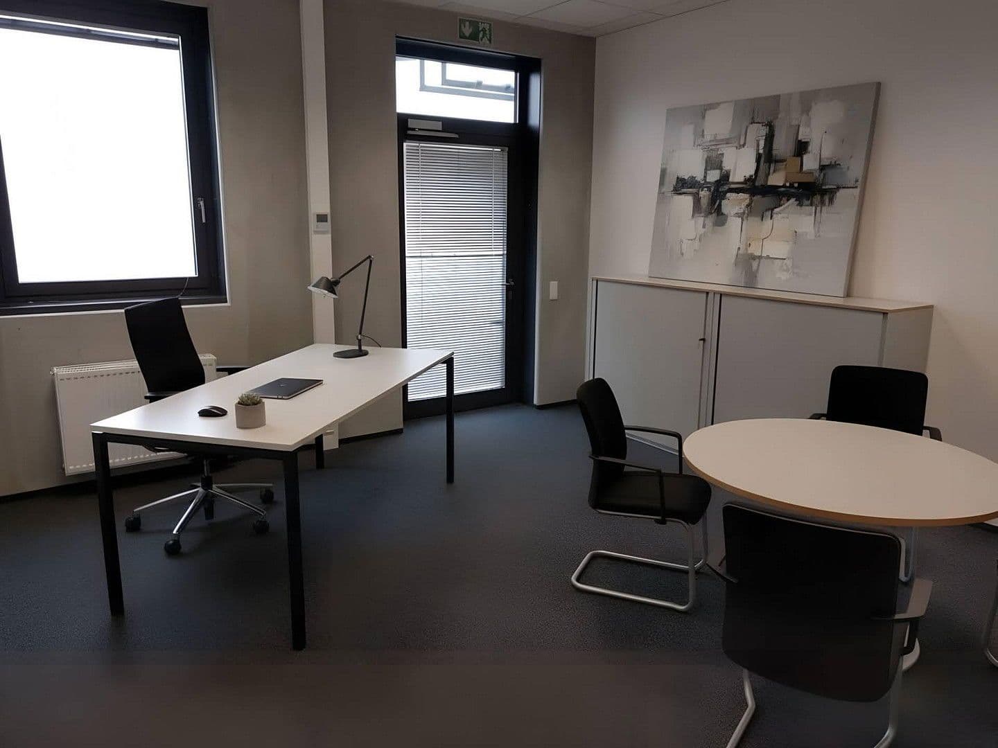 Prenájom kancelárie 2.800 m², Alemannenstrasse 19, Heimsheim, Bádensko-Wurttembersko Prenájom kancelárie 2.800 m², Alemannenstrasse 19, Heimsheim, Bádensko-Wurttembersko