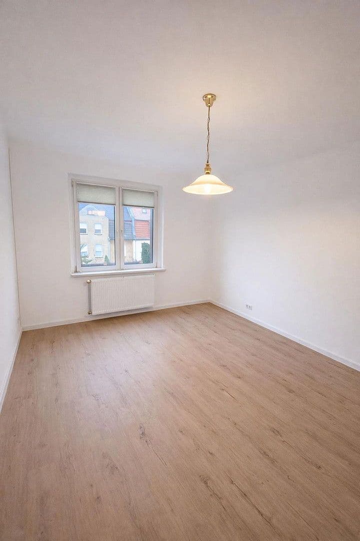 Prenájom bytu 3-izbový 65 m², Freiburger Str. 23, Oranienburg, Brandenbursko Prenájom bytu 3-izbový 65 m², Freiburger Str. 23, Oranienburg, Brandenbursko