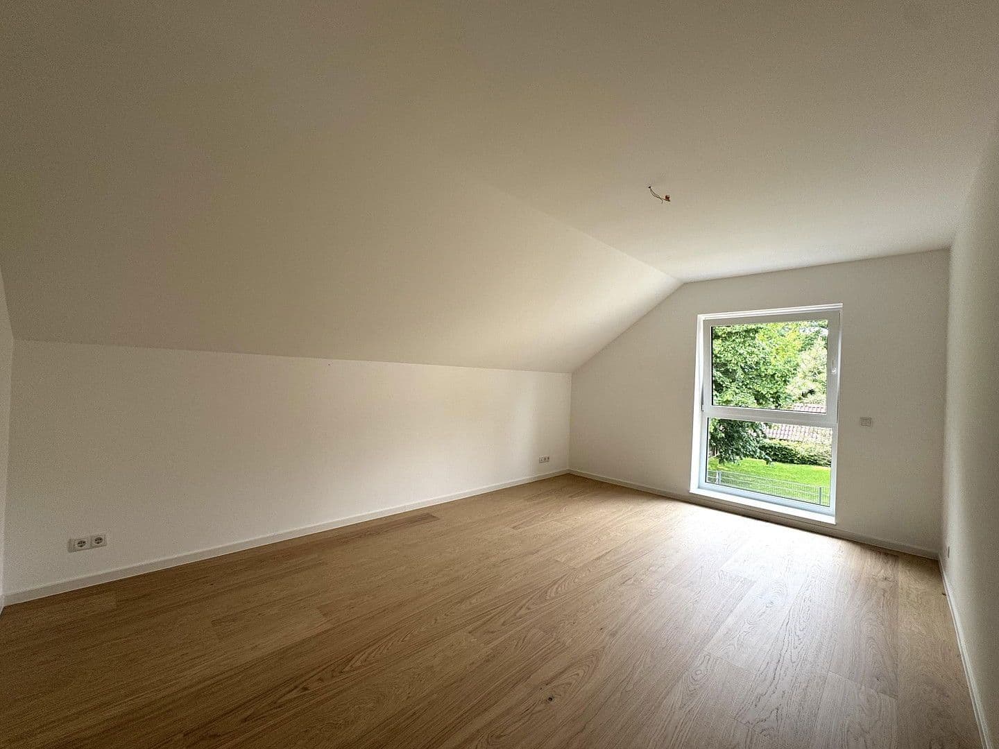 Prenájom domu 130 m², pozemek 510 m², Achim, Dolné Sasko Prenájom domu 130 m², pozemek 510 m², Achim, Dolné Sasko