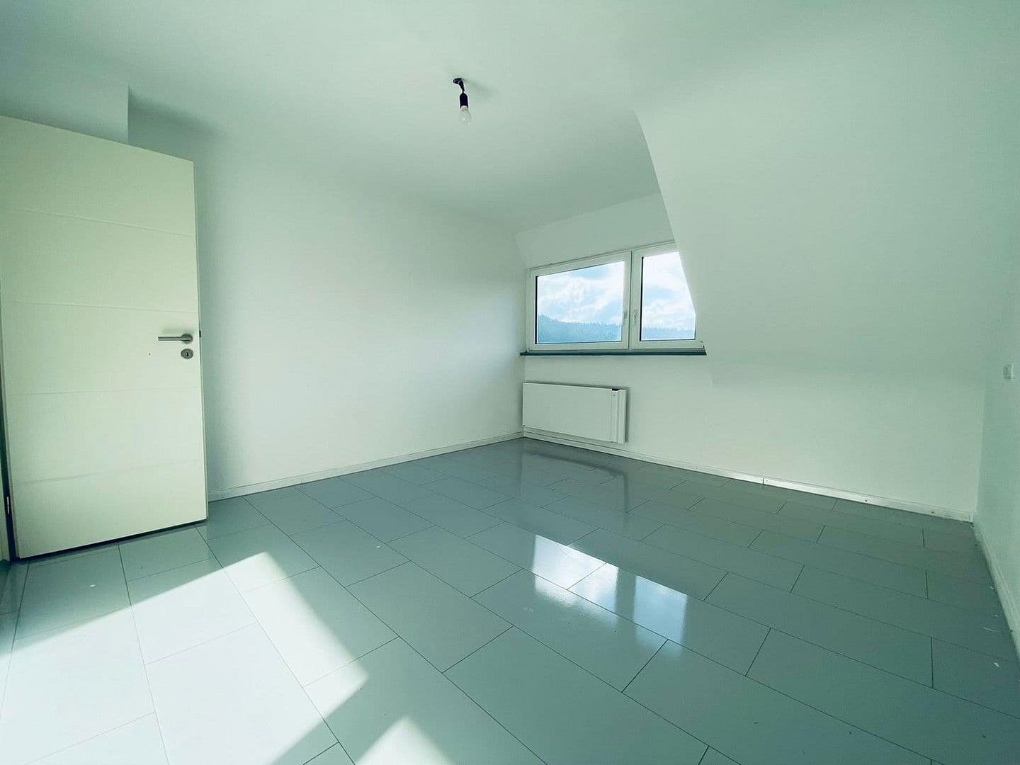 Predaj domu 180 m², pozemek 510 m², Wengertweg25, Aidlingen, Bádensko-Wurttembersko Predaj domu 180 m², pozemek 510 m², Wengertweg25, Aidlingen, Bádensko-Wurttembersko