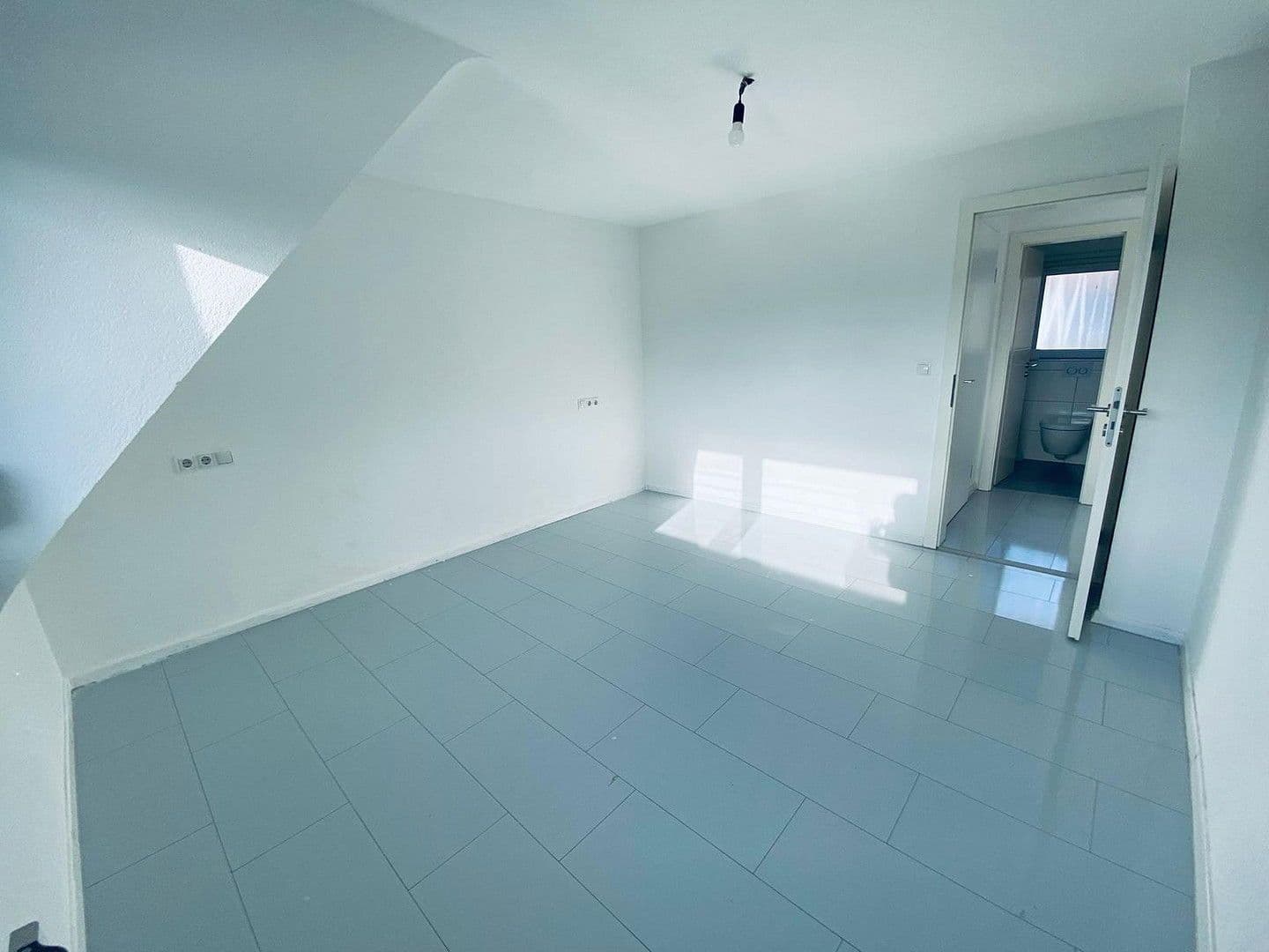 Predaj domu 180 m², pozemek 510 m², Wengertweg25, Aidlingen, Bádensko-Wurttembersko Predaj domu 180 m², pozemek 510 m², Wengertweg25, Aidlingen, Bádensko-Wurttembersko