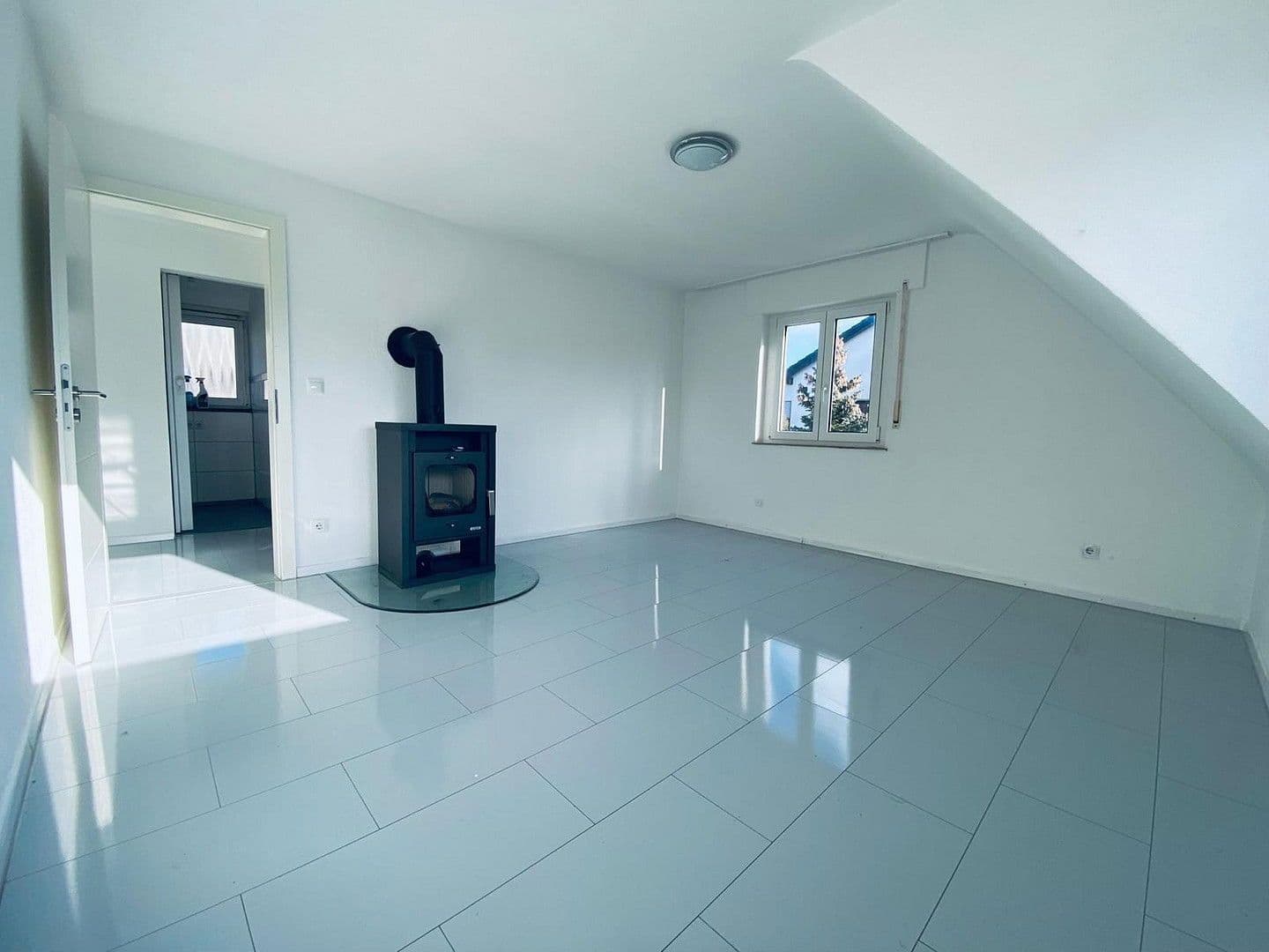 Predaj domu 180 m², pozemek 510 m², Wengertweg25, Aidlingen, Bádensko-Wurttembersko Predaj domu 180 m², pozemek 510 m², Wengertweg25, Aidlingen, Bádensko-Wurttembersko