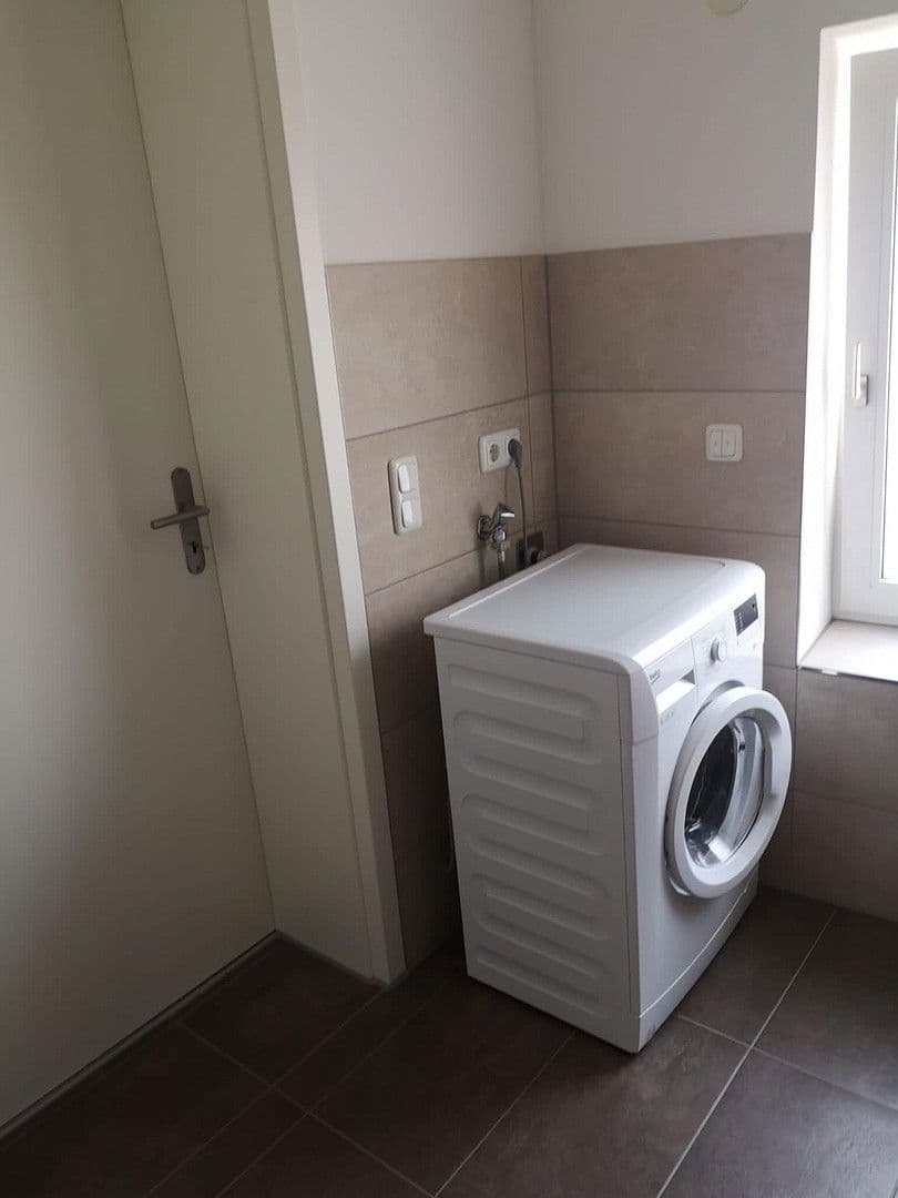 Prenájom bytu 1-izbový 40 m², Wolfsburg-Vorsfelde, Dolné Sasko Prenájom bytu 1-izbový 40 m², Wolfsburg-Vorsfelde, Dolné Sasko