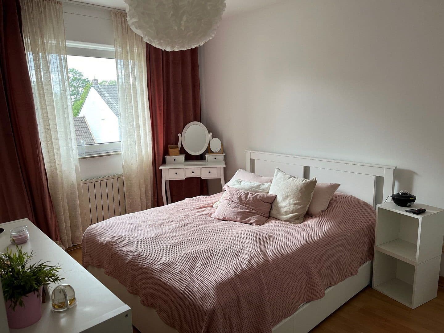 Prenájom bytu 2-izbový 55 m², Frankfurter Str. 214, Köln, Severné Porýnie - Westfálsko Prenájom bytu 2-izbový 55 m², Frankfurter Str. 214, Köln, Severné Porýnie - Westfálsko