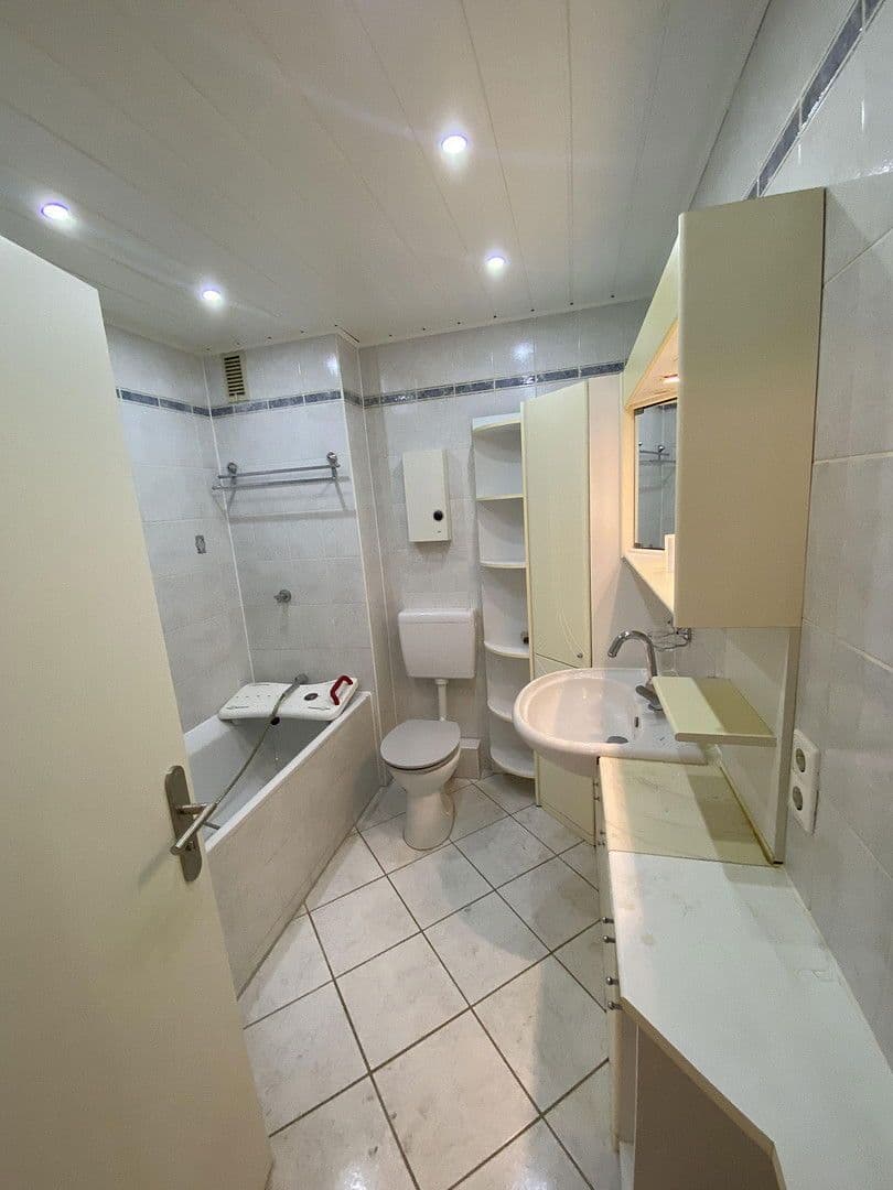 Prenájom bytu 3-izbový 75 m², Cecilienstr. 3, Moers, Severné Porýnie - Westfálsko Prenájom bytu 3-izbový 75 m², Cecilienstr. 3, Moers, Severné Porýnie - Westfálsko