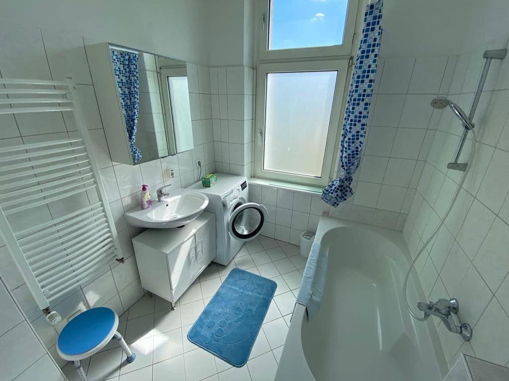 Prenájom bytu 3-izbový 90 m², Körnerstr., 47, Berlin, Berlín Prenájom bytu 3-izbový 90 m², Körnerstr., 47, Berlin, Berlín