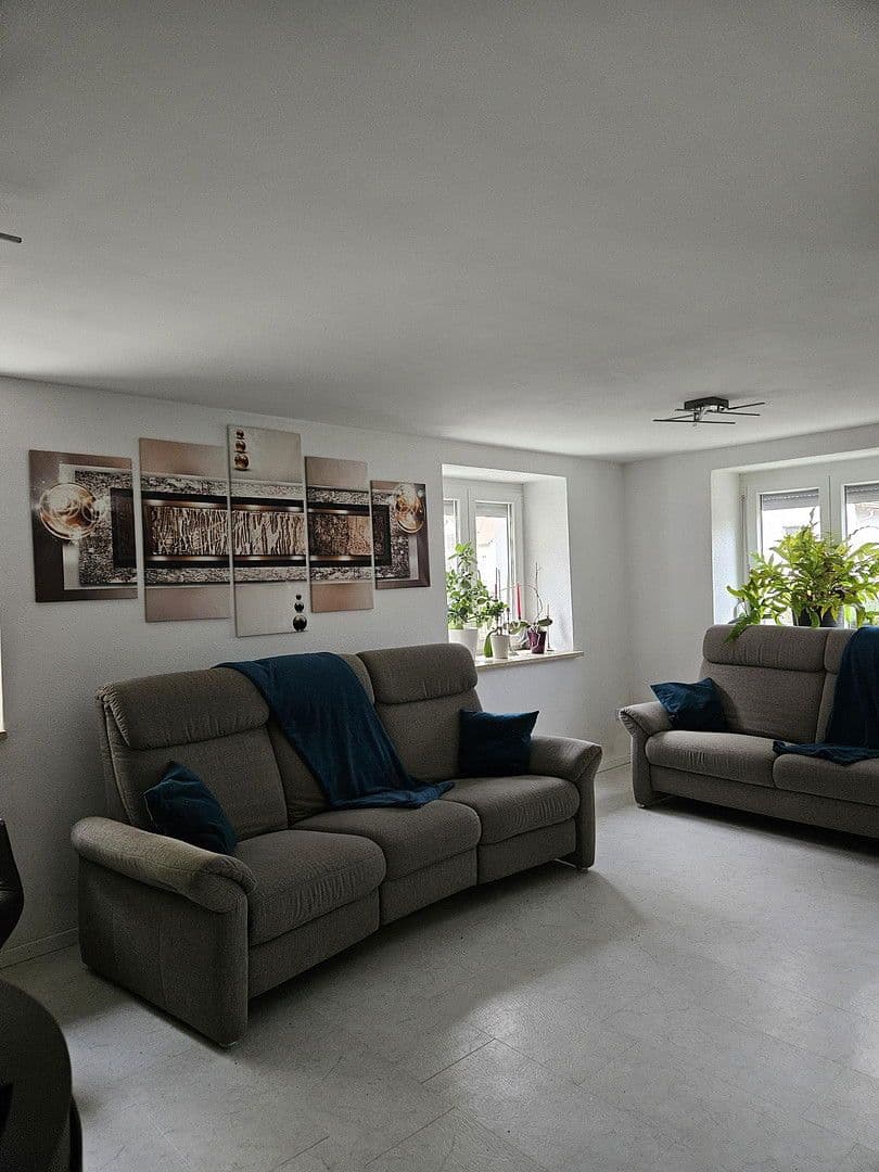 Predaj domu 145 m², pozemek 452 m², Altmannstein, Bavorsko Predaj domu 145 m², pozemek 452 m², Altmannstein, Bavorsko