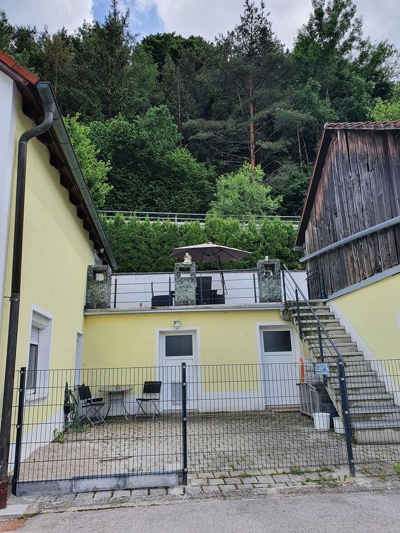 Predaj domu 145 m², pozemek 452 m², Altmannstein, Bavorsko Predaj domu 145 m², pozemek 452 m², Altmannstein, Bavorsko