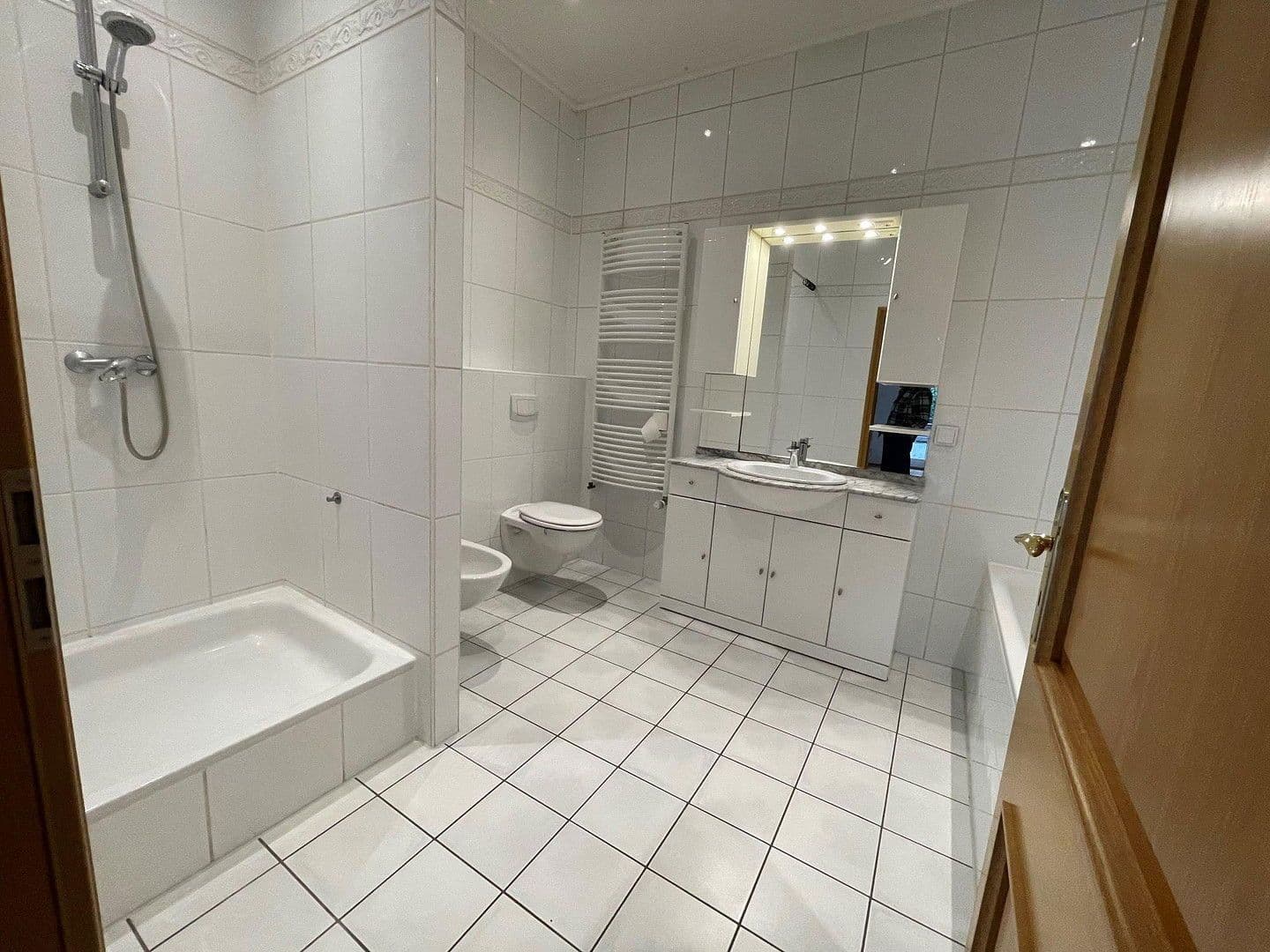 Prenájom bytu 3-izbový 125 m², An der Alpe 2, Neustadt am Rübenberge, Dolné Sasko Prenájom bytu 3-izbový 125 m², An der Alpe 2, Neustadt am Rübenberge, Dolné Sasko