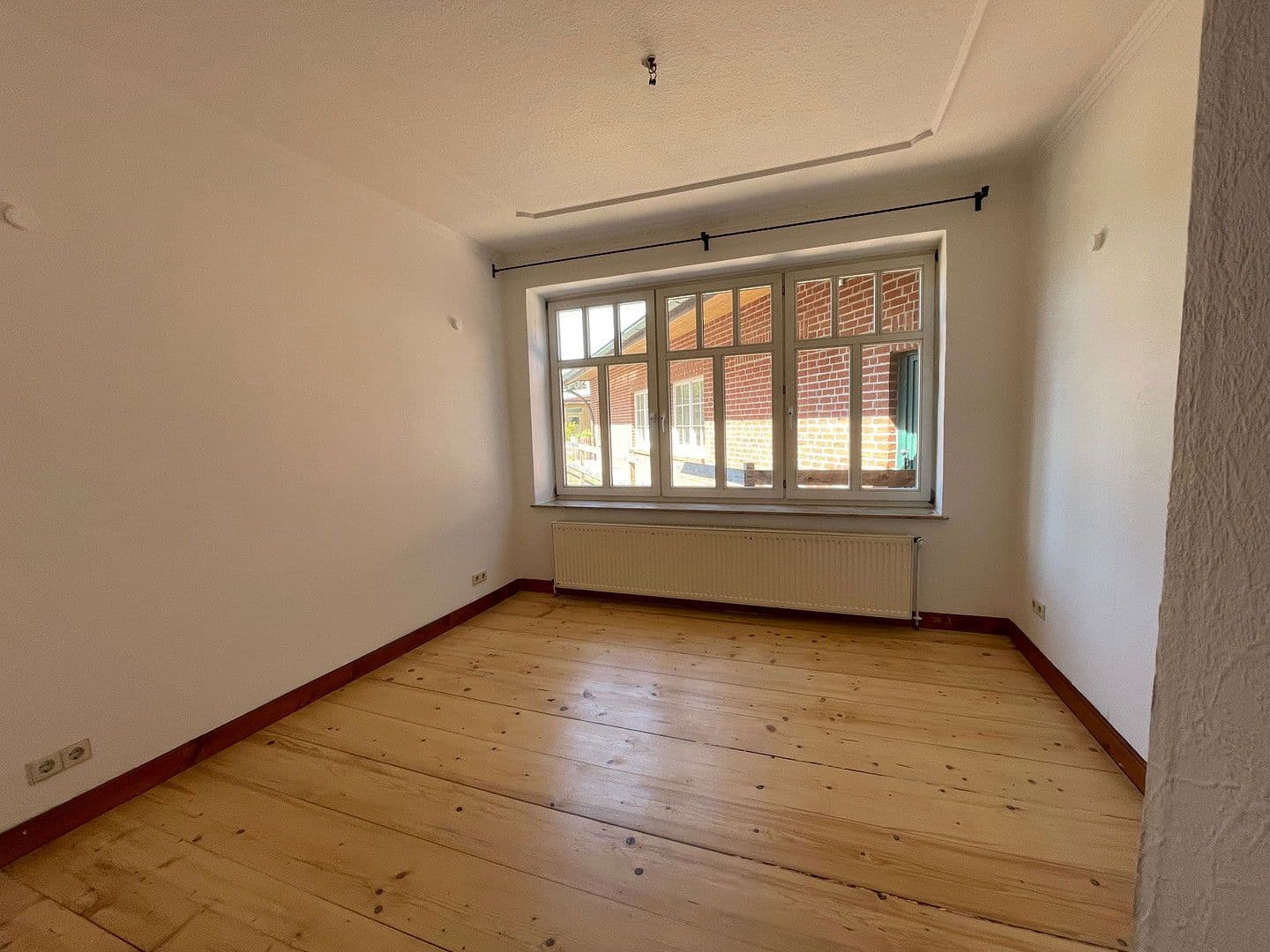 Prenájom domu 227 m², pozemek 550 m², An der Alpe 2, Neustadt am Rübenberge, Dolné Sasko Prenájom domu 227 m², pozemek 550 m², An der Alpe 2, Neustadt am Rübenberge, Dolné Sasko