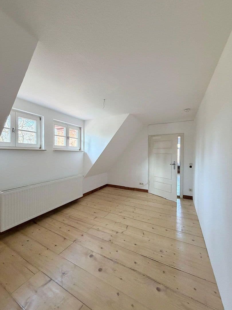 Prenájom domu 227 m², pozemek 550 m², An der Alpe 2, Neustadt am Rübenberge, Dolné Sasko Prenájom domu 227 m², pozemek 550 m², An der Alpe 2, Neustadt am Rübenberge, Dolné Sasko