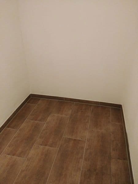 Prenájom bytu 2-izbový 80 m², Frickestraße 2-4, Leipzig, Sasko Prenájom bytu 2-izbový 80 m², Frickestraße 2-4, Leipzig, Sasko