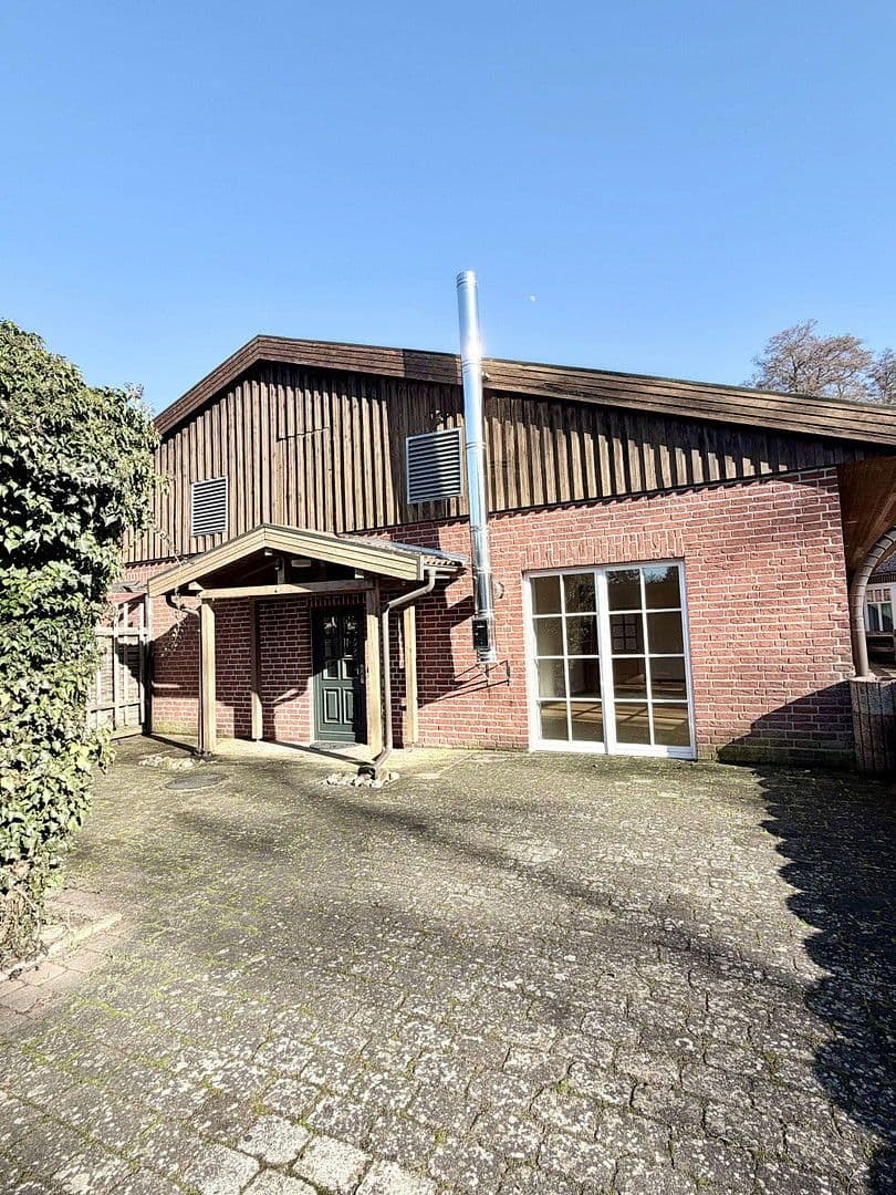 Prenájom bytu 3-izbový 164 m², An der Alpe 2, Neustadt am Rübenberge, Dolné Sasko Prenájom bytu 3-izbový 164 m², An der Alpe 2, Neustadt am Rübenberge, Dolné Sasko