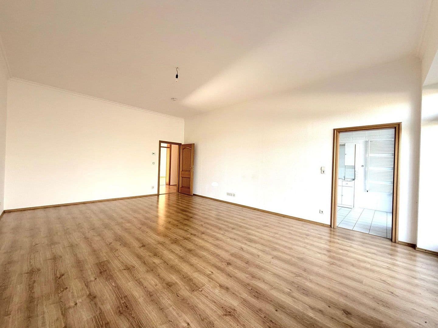 Prenájom bytu 3-izbový 164 m², An der Alpe 2, Neustadt am Rübenberge, Dolné Sasko Prenájom bytu 3-izbový 164 m², An der Alpe 2, Neustadt am Rübenberge, Dolné Sasko