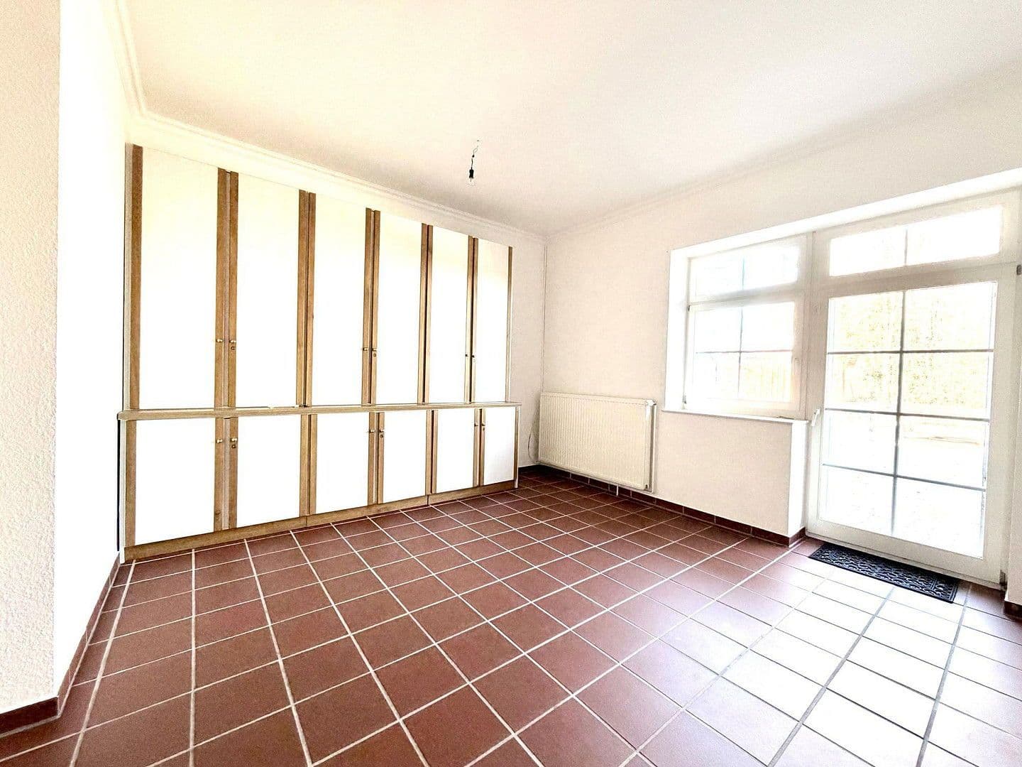 Prenájom bytu 3-izbový 164 m², An der Alpe 2, Neustadt am Rübenberge, Dolné Sasko Prenájom bytu 3-izbový 164 m², An der Alpe 2, Neustadt am Rübenberge, Dolné Sasko