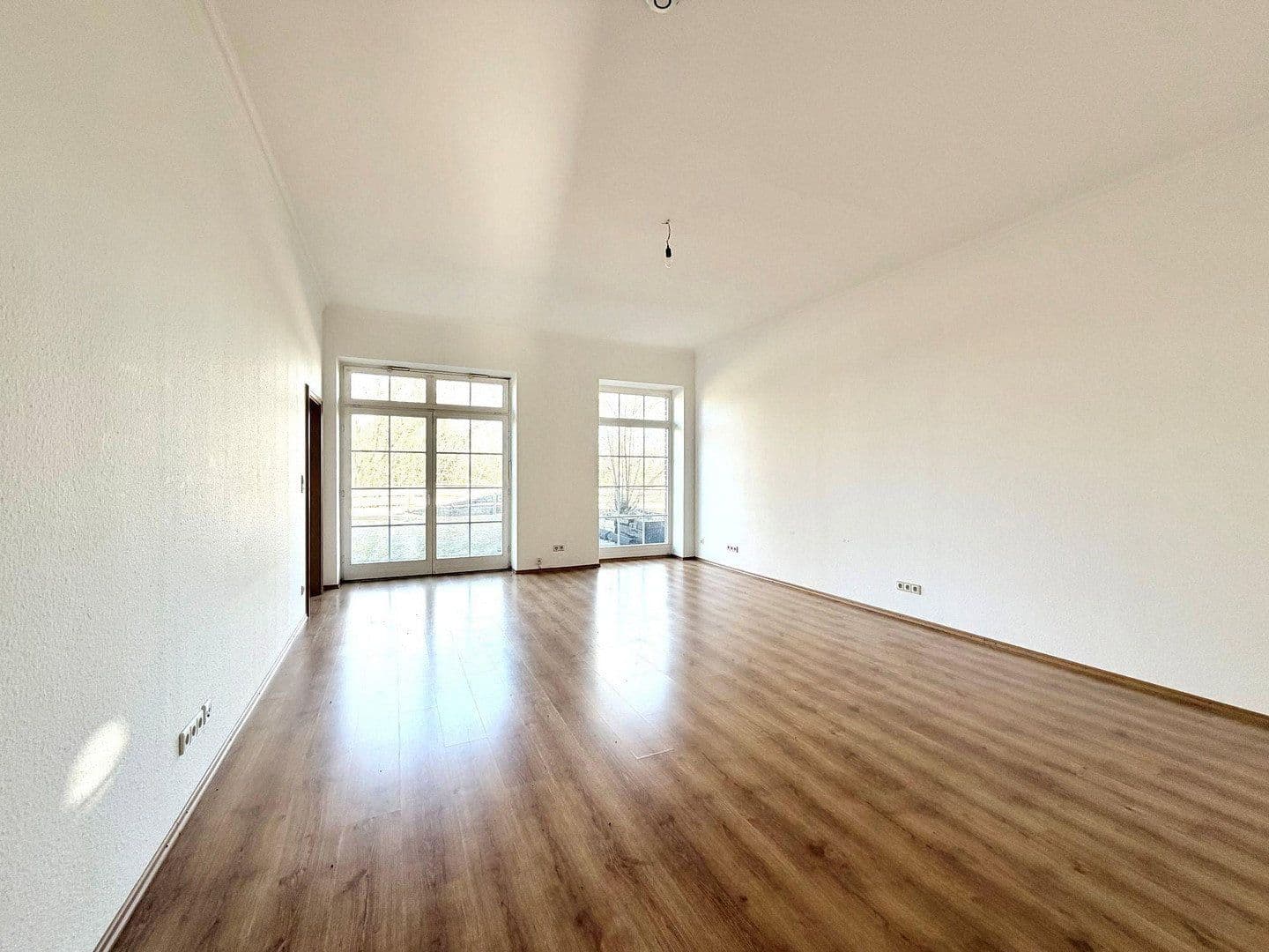 Prenájom bytu 3-izbový 164 m², An der Alpe 2, Neustadt am Rübenberge, Dolné Sasko Prenájom bytu 3-izbový 164 m², An der Alpe 2, Neustadt am Rübenberge, Dolné Sasko